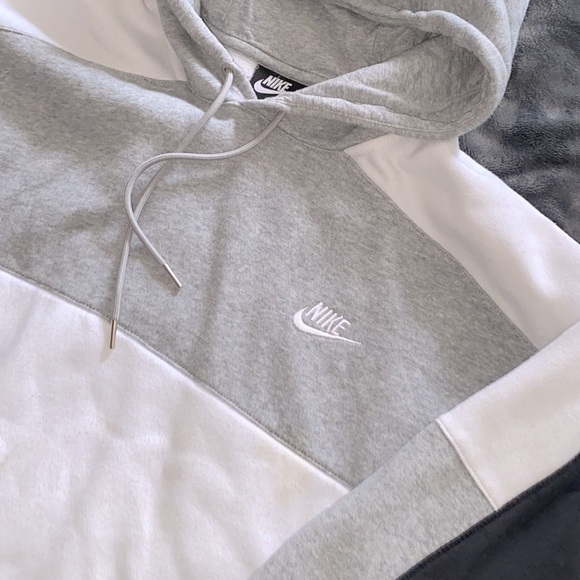 COPY - White/Grey/Black NIKE pull-over Hoodie - Picture 2 of 4